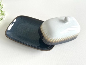 Pot à beurre de style vintage avec couvercle, base profonde, finition émaillée lisse, résistant à la chaleur, pour la table à manger - Product Image 6