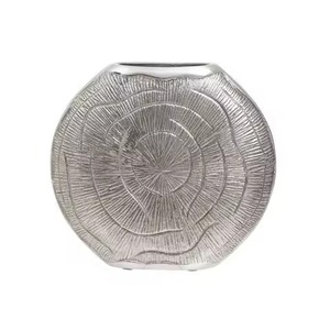 Elegante Florero Metálico para Centro de Mesa, Soporte Floral Estilizado para Sala de Estar, Dormitorio, Oficina o Mesa - Product Image 6