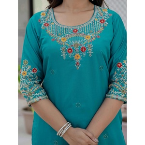 Ensemble élégant Kurti, pantalon et dupatta pour femmes - Product Image 1