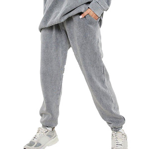 Survêtements décontractés pour femmes en polaire d'hiver personnalisés, à capuche, manches longues, surdimensionnés, légers, style streetwear, en coton et polyester - Product Image 4