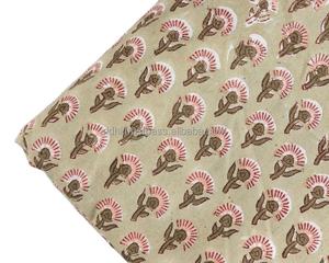 Tissu en coton pur à 100 % imprimé à la main, motif floral indien, rose corail doux, vert mousse clair, de l'Inde - Product Image 4