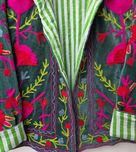 เสื้อแจ็คเก็ตกำมะหยี่สีเขียวป่าสุดหรู ปักลายซูซานีด้วยมือ ผลงานชิ้นเอกสไตล์โบฮีเมียน บุด้วยผ้าฝ้ายอย่างดีสำหรับผู้หญิง ขายดีประจำปี 2026 - Product Image 3