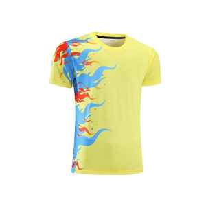 Ensemble de tenue de tennis de haute qualité et léger avec matière à séchage rapide pour le confort et la vitesse, tenue de tennis pour hommes - Product Image 4