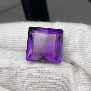 Ametista natural tallada en forma de cojín, 32.54 quilates, tamaño grande, calidad AAA, con brillo y color agradable, corte y pulido perfectos a precio económico. - Product Image 3