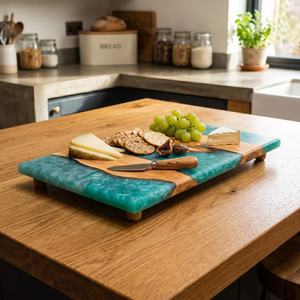 Planche à découper en résine époxy bleue de luxe, design haut de gamme, nouvelle arrivée, finition vague océanique unique, style artistique en bois pour fromage, épaisseur 2,0 cm - Product Image 3
