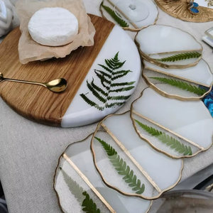 Juego de posavasos artísticos de resina hechos a mano para regalo de boda, regalo de inauguración de casa y decoración del hogar. - Product Image 1