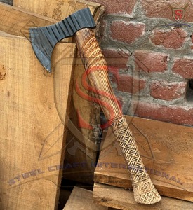 Hacha Vikinga Artesanal Steel Craft International, Acero al Carbono 45, Diseño de Cabeza Grabada con Barba, Mango de Madera de Fresno, Personalizada para Exteriores - Product Image 4