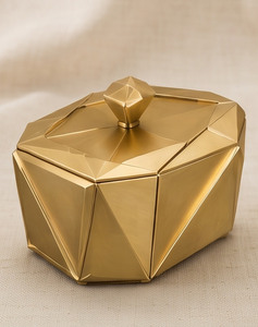 Boîte à fruits secs de luxe géométrique dorée, conteneur de rangement en métal à facettes polygonales pour dattes avec couvercle à bouton diamanté, cadeau d'entreprise en étain - Product Image 3