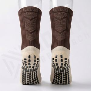 Chaussettes de football mi-mollet pour hommes MQ001, anti-transpiration, semelle éponge, respirantes, durables, couleur personnalisable, paires - Product Image 2