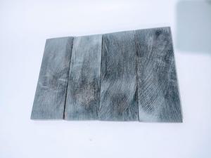 Placa de cuerno de búfalo natural hecha a mano con rayas blancas y negras para la fabricación de monturas de gafas y asas. - Product Image 1