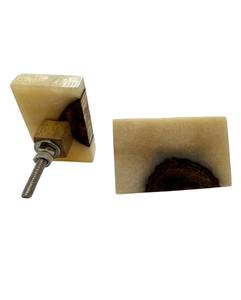 Pomo de Puerta Artesanal de Madera y Resina con Diseño Único en Espiral, Elegante, Duradero y Ecológico - Product Image 4