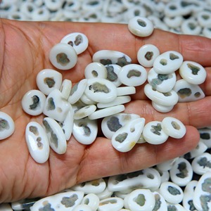 Wholesale Natural Solar Quartz Grade Loose Gemstone Oval Round Cut Eye Cabochon for Jewelry Making Smooth Natural Solar Quartz - Product Image 2