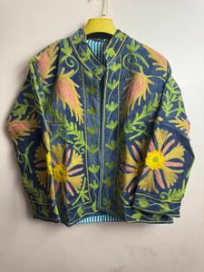 เสื้อแจ็คเก็ตซูซานีงานปักด้ายหลากสีทำมือสำหรับผู้หญิง เสื้อคลุมผ้าไหมปักลายสไตล์โบโฮชิค เสื้อโค้ทกำมะหยี่ลายชาติพันธุ์สำหรับฤดูหนาว - Product Image 3