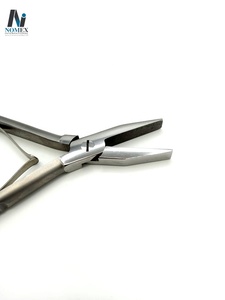 Pince professionnelle en acier inoxydable de la meilleure qualité pour extensions de cheveux Outils d'extension de cheveux Offre Spéciale avec logo personnalisé - Product Image 6