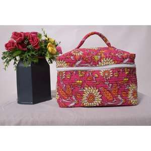 Grande trousse de maquillage florale matelassée en coton, organisateur de cosmétiques fait main, pochette de toilette de voyage avec fermeture éclair pour femme - Product Image 1