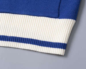 Créez vos pulls personnalisés de haute qualité à col en V pour les logos de sororités/fraternités/écoles/collèges/universités, cardigans tricotés - Product Image 2