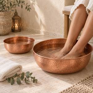 Bassin de massage en cuivre de qualité supérieure, fait main, pour les pieds, idéal pour les salons de manucure et spas, fabrication sur mesure - Product Image 1