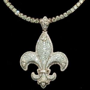 Pendentif Croix Personnalisé en Argent 925 de Luxe avec Moissanite Couleur D VVS, Style Hiphop, Bijou Fin Sertie de Pierres - Product Image 1