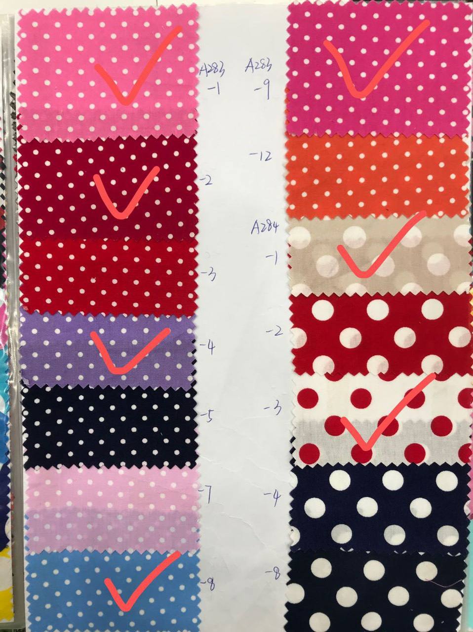 สีที่กำหนดเอง