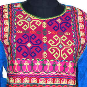 Robe afghane pour femmes, robe ethnique traditionnelle, tenue culturelle élégante à manches longues, faite à la main, pour festivals et mariages - Product Image 6
