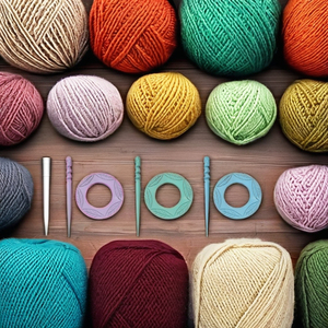 Épinglette à châle en bois avec finition polie pour un fixation facile, assurant la sécurité des foulards tout en mettant en valeur la texture artisanale colorée. - Product Image 1