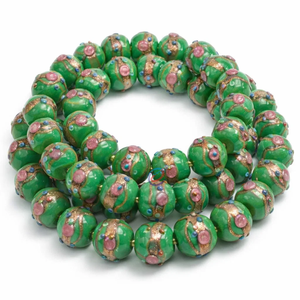 Perles rondes en verre soufflé à la main, bicolores vertes |   Perles artisanales de créateur de 16 mm |   Fil de 8 pouces pour la fabrication de bijoux DIY |   EXCEL EXPORTS - Product Image 1