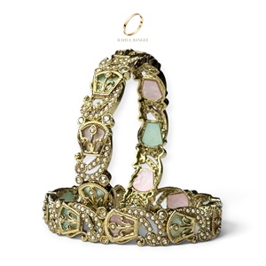 Ensemble de bracelets tendance en acier inoxydable plaqué or avec cristaux, strass et perles pour femmes, bijoux de mode haut de gamme pour mariage indien, vente en gros - Product Image 5