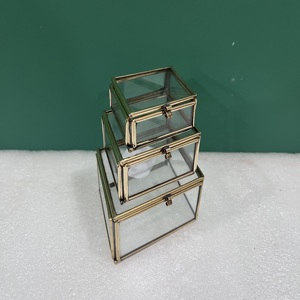Juego de 3 Cajas de Joyería Pequeñas de Diseño Artesanal, Cajas Decorativas de Vidrio con Acabado en Latón, Modelo B631 ABC - Product Image 5