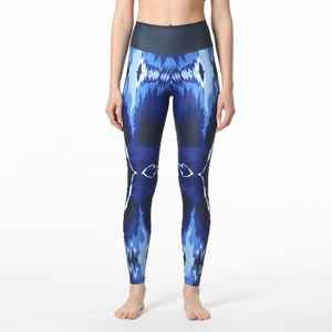 Leggings élégants pour femmes de haute qualité, imprimés sur mesure, vente en gros, taille élastique, motif uni, impression par sublimation - Product Image 4
