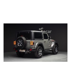 Jeep Wrangler 2.0 Rubicon 2023 de 2 Puertas, Automático, Asientos de Cuero, Volante a la Izquierda, Cámara Trasera, con 6,356 km - Product Image 2