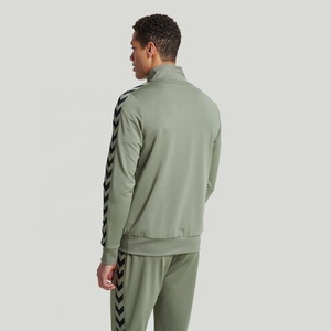 Chándal Deportivo Gris Otoñal Elegante para Hombre, Diseño OEM, Logotipo Personalizado, Diseño 2 en 1, Chándal Ecológico de Poliéster/Algodón - Product Image 4