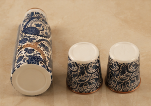 Ensemble de bouteille et de gobelets en cuivre à motif de tulipes bleues, bouteille en cuivre imprimée de motifs floraux de luxe avec gobelets assortis, design artisanal - Product Image 5