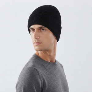 Bonnet d'hiver unisexe en tricot côtelé, doux, confortable et extensible, idéal pour les froids, par le fabricant - Product Image 2