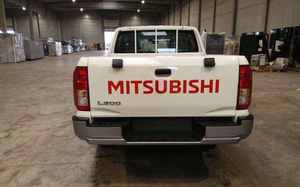 BUENA OFERTA para Mitsubishi L200 Triton Sportero GLX+ USADO, Camioneta Doble Cabina, 2.4L Turbo, Automática, Gasolina, Volante a la Izquierda, Cuero Oscuro R21 - Product Image 5