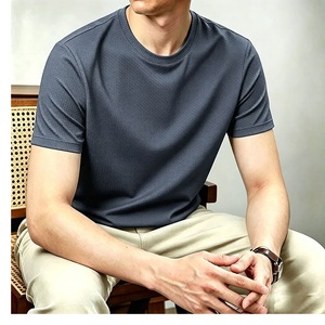 Nouvel Arrivage T-shirt Homme Col Rond Manches Courtes en Coton Lavé Tendance Été 2026 Respirant Anti-humidité Confortable de BD - Product Image 1
