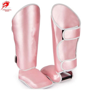 Espinilleras con diseño de acolchado cómodo y transpirable para deportes diarios en venta. Nuevo diseño de espinilleras ligeras. - Product Image 1