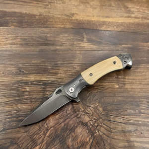 Couteau pliant d'extérieur fait main en acier Damas de haute qualité avec manche en bois, lame fixe de qualité industrielle, idéal pour le camping, OEM - Product Image 1