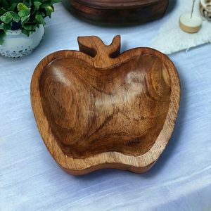 Bandeja Decorativa de Madera Estilo Manzana, Diseño Natural de Primera Calidad, Bandeja de Servir de Madera de Alta Calidad, Bandeja Decorativa Disponible - Product Image 1