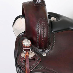 TWILL SPORTS Selle de course en cuir personnalisée avec logo, selle anglaise respirante et légère - Product Image 5