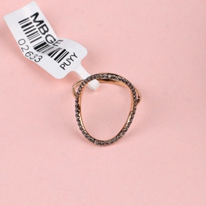 แหวนเงินแท้ 925 ชุบทองคำขาวประดับเพชรทรงรีแบบเปิด Memoria Jewels ขายส่ง - Product Image 6
