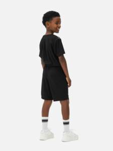 Ensemble T-shirt et short pour enfants en coton biologique personnalisable, coupe oversize streetwear, tissu épais, grandes tailles pour garçons - Product Image 4