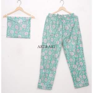 ชุดนอนผ้าฝ้ายพิมพ์ลายดอกไม้ ระบายอากาศได้ดี สไตล์ลำลองสำหรับฤดูใบไม้ร่วง ชุดเซ็ต 2 ชิ้น เอวยางยืด สำหรับผู้หญิง มีทุกขนาด - Product Image 3