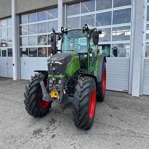 Potente tractor Fendt 209 Vario diseñado para la agricultura moderna, que ofrece un rendimiento fuerte, eficiencia en el consumo de combustible y un control suave. - Product Image 2