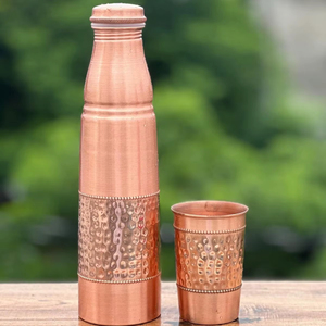 Botella de Agua de Cobre, Tienda de Salud Orgánica, Artículos para Bebidas Hidratantes, Productos para un Estilo de Vida Natural y Bienestar - Product Image 1