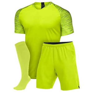 Uniforme de Fútbol de Alta Calidad, Uniforme de Fútbol Personalizado, Uniforme de Fútbol de Material Duradero - Product Image 1