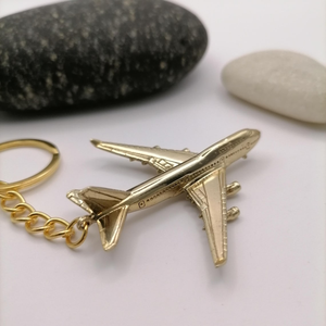 Porte-clés vintage en laiton en forme d'avion, porte-clés d'aviateur, porte-clés d'avion fait main, cadeau de voyage pour pilote, accessoire de collection - Product Image 3