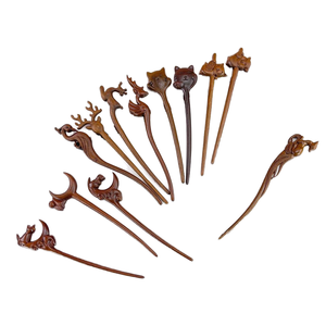 Pasadores de Pelo Dobles Retro de Madera con Elementos Animales, Estilo Europeo Americano de Alta Gama, de Seda Dorada y Madera de Sándalo, Artesanía en Madera para Niños - Product Image 3