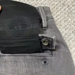 Pantalones Cortos Vaqueros Rectos de Estilo Vintage para Hombre de Alta Calidad, con Bordado y Decoración de Botones en la Cintura, Disponibles en Tonos Claros y Oscuros para Verano - Product Image 3