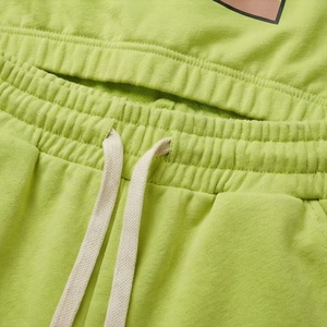 Conjunto de 2 piezas verde lima para mujer, top corto sin mangas con estampado geométrico y pantalones cortos con cordón, ropa informal para primavera y verano - Product Image 5