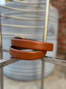 Ceinture en cuir véritable avec broderie et finition gravée, boucle en fer, largeur 3,5 cm, longueur 120 cm, style formel, modèle en cuir véritable - Product Image 2